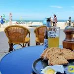 Апартаменты Amazing In With Wifi Остенде