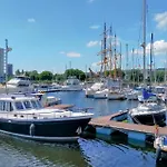 Amazing In With Wifi *